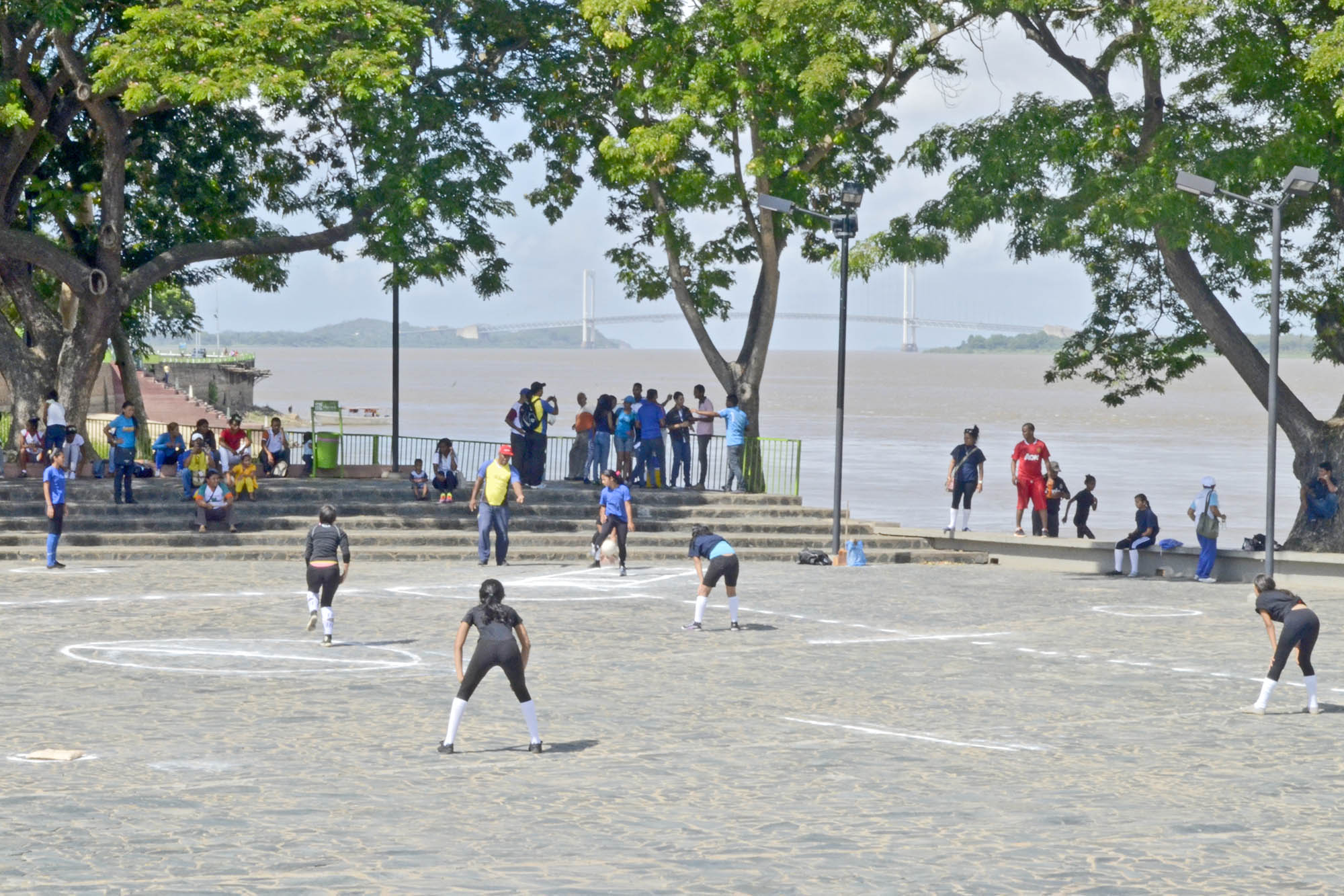 Durante este fin de semana se le dio continuidad a las caimaneras de Kickimbol, “Jóvenes del barrio”, donde participan féminas de las diferentes parroquias del municipio